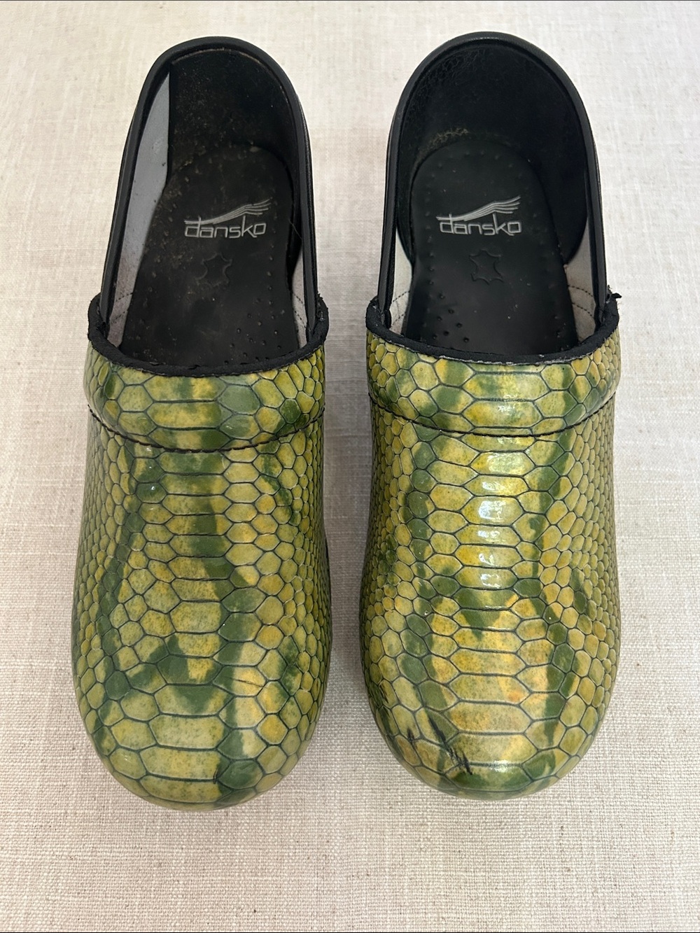 Dansko Professional Python Patent Green Clogs Women's Size 39 Snakeskin Leather - Picture 2 of 14